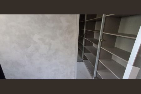 Apartamento à venda com 242m², 4 quartos e 4 vagasCloset