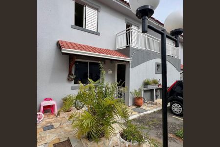 Foto 01 de casa à venda com 2 quartos, 60m² em Jardim Guairaca, São Paulo