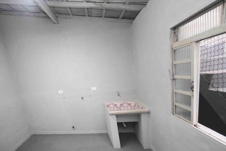 Casa para alugar com 48m², 1 quarto e sem vagaÁrea de Serviço