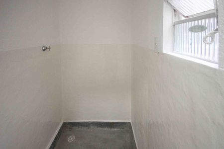 Casa para alugar com 48m², 1 quarto e sem vagaBanheiro