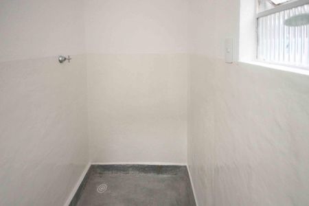 Casa para alugar com 48m², 1 quarto e sem vagaBanheiro