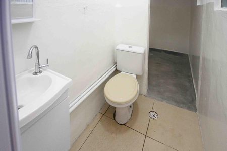 Casa para alugar com 48m², 1 quarto e sem vagaBanheiro