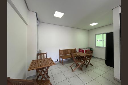 Apartamento para alugar com 39m², 2 quartos e sem vagamercado