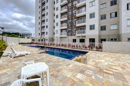 Apartamento para alugar com 37m², 2 quartos e sem vaga Apartamento para alugar com 37m², 2 quartos e sem vagaÁrea comum - Piscina