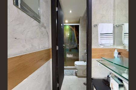 Apartamento à venda com 45m², 1 quarto e 1 vagaBanheiro