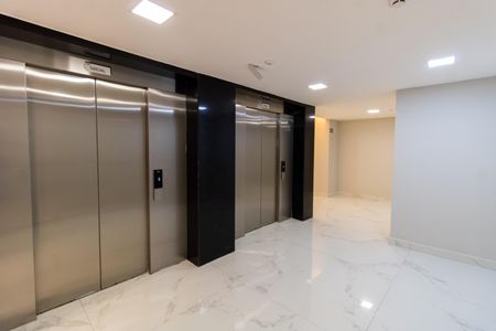 Apartamento à venda com 30m², 2 quartos e sem vaga Apartamento à venda com 30m², 2 quartos e sem vagaÁrea comum - Elevadores