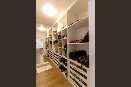 Apartamento à venda com 440m², 4 quartos e 3 vagasCloset Suíte 4