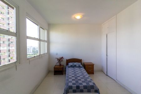 Apartamento à venda com 440m², 4 quartos e 3 vagasQuarto de Serviço