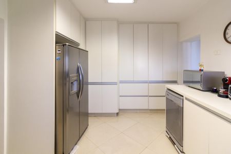 Apartamento à venda com 440m², 4 quartos e 3 vagasCozinha