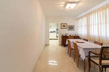 Apartamento à venda com 440m², 4 quartos e 3 vagasCozinha Copa