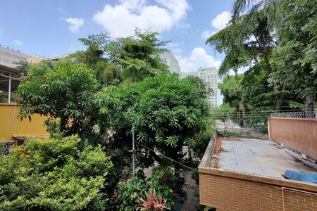 Casa à venda com 200m², 3 quartos e 2 vagas Casa à venda com 200m², 3 quartos e 2 vagasVista