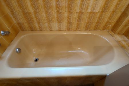 Casa à venda com 200m², 3 quartos e 2 vagas Casa à venda com 200m², 3 quartos e 2 vagasBanheiro Social