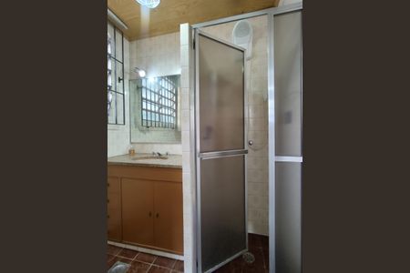 Casa à venda com 200m², 3 quartos e 2 vagasBanheiro da Suíte 1