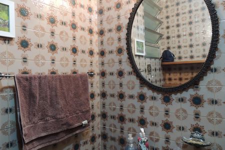 Casa à venda com 200m², 3 quartos e 2 vagasLavabo