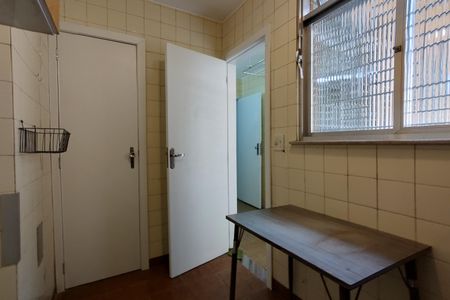 Casa à venda com 200m², 3 quartos e 2 vagas Casa à venda com 200m², 3 quartos e 2 vagasQuarto de Serviço