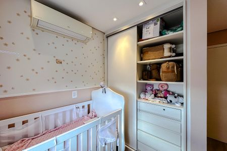 Apartamento à venda com 122m², 3 quartos e 2 vagasQuarto 2 - Suíte