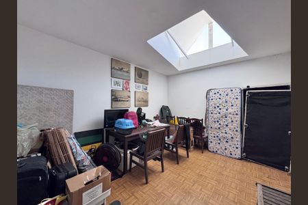 Casa de condomínio à venda com 116m², 4 quartos e 1 vagaQuarto 