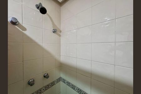 Casa de condomínio à venda com 116m², 4 quartos e 1 vagaSuíte 1 - Banheiro