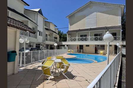 Casa de condomínio à venda com 116m², 4 quartos e 1 vagaÁrea comum