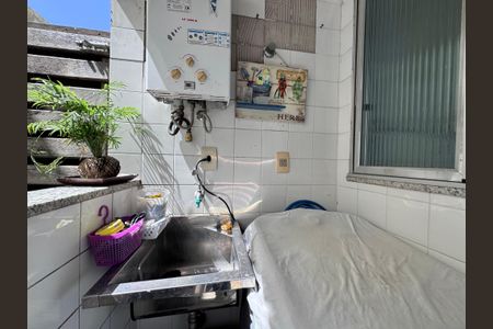 Casa de condomínio à venda com 116m², 4 quartos e 1 vagaÁrea de Serviço