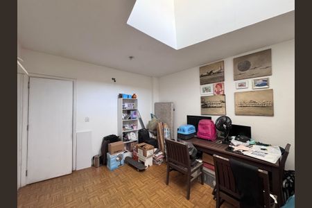 Casa de condomínio à venda com 116m², 4 quartos e 1 vagaQuarto 