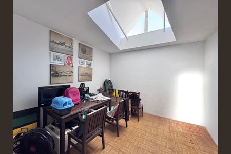 Casa de condomínio à venda com 116m², 4 quartos e 1 vagaQuarto 