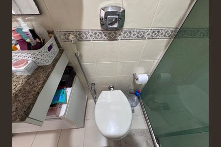 Casa de condomínio à venda com 116m², 4 quartos e 1 vagaSuíte 1 - Banheiro