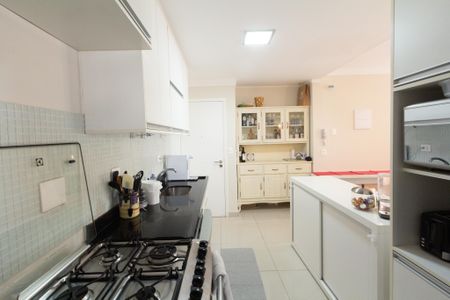 Apartamento à venda com 90m², 2 quartos e 1 vaga Apartamento à venda com 90m², 2 quartos e 1 vagaCozinha