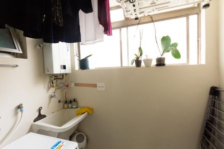 Apartamento à venda com 90m², 2 quartos e 1 vaga Apartamento à venda com 90m², 2 quartos e 1 vagaÁrea de Serviço