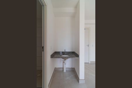 Apartamento à venda com 35m², 2 quartos e sem vaga Apartamento à venda com 35m², 2 quartos e sem vagaBanheiro