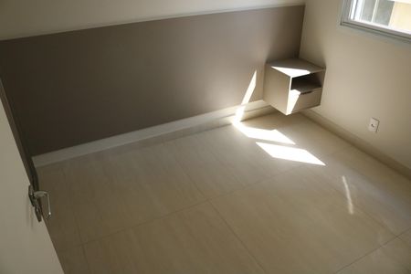 Apartamento para alugar com 65m², 2 quartos e 1 vagaQuarto 1