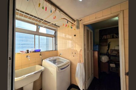 Apartamento à venda com 160m², 3 quartos e 1 vaga Apartamento à venda com 160m², 3 quartos e 1 vagaÁrea de Serviço