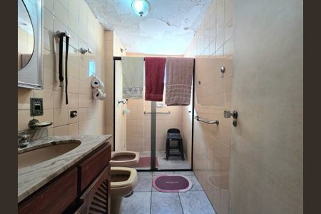 Apartamento à venda com 160m², 3 quartos e 1 vaga Apartamento à venda com 160m², 3 quartos e 1 vagaBanheiro Social