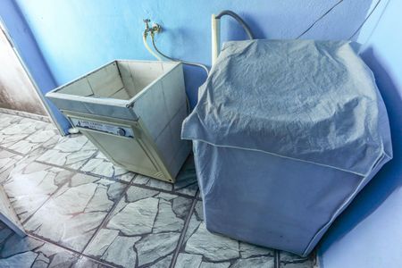 Casa à venda com 83m², 1 quarto e sem vaga