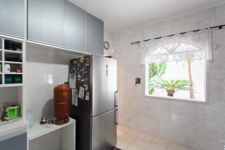 Casa à venda com 220m², 2 quartos e 2 vagasCozinha