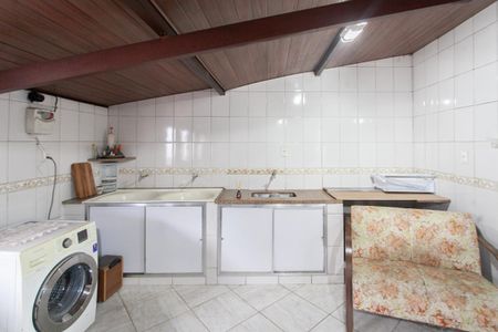 Casa à venda com 220m², 2 quartos e 2 vagasÁrea de Serviço