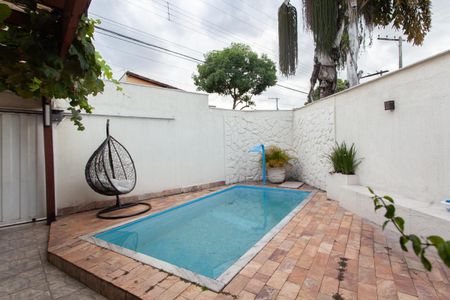 Casa à venda com 220m², 2 quartos e 2 vagasÁrea comum