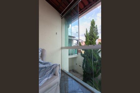 Casa à venda com 220m², 2 quartos e 2 vagasVaranda da Suíte