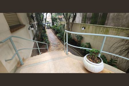 Studio para alugar com 42m², 1 quarto e 1 vagaEscada