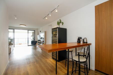 Apartamento à venda com 122m², 3 quartos e 2 vagasAmbientes Integrados (Sala de Estar, Jantar e Cozinha)