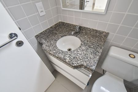 Studio para alugar com 32m², 1 quarto e 1 vaga Studio para alugar com 32m², 1 quarto e 1 vagaBanheiro