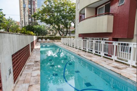 Studio para alugar com 32m², 1 quarto e 1 vaga Studio para alugar com 32m², 1 quarto e 1 vagaÁrea comum - Piscina