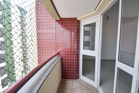 Studio para alugar com 32m², 1 quarto e 1 vaga Studio para alugar com 32m², 1 quarto e 1 vagaVaranda