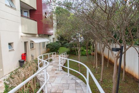 Studio para alugar com 32m², 1 quarto e 1 vaga Studio para alugar com 32m², 1 quarto e 1 vagaRampa