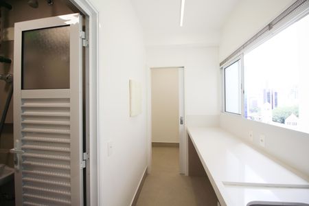 Apartamento à venda com 126m², 2 quartos e 2 vagas Apartamento à venda com 126m², 2 quartos e 2 vagasÁrea de Serviço