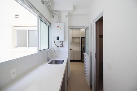 Apartamento à venda com 126m², 2 quartos e 2 vagas Apartamento à venda com 126m², 2 quartos e 2 vagasÁrea de Serviço
