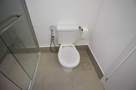 Apartamento à venda com 126m², 2 quartos e 2 vagas Apartamento à venda com 126m², 2 quartos e 2 vagasBanheiro da Suíte 2