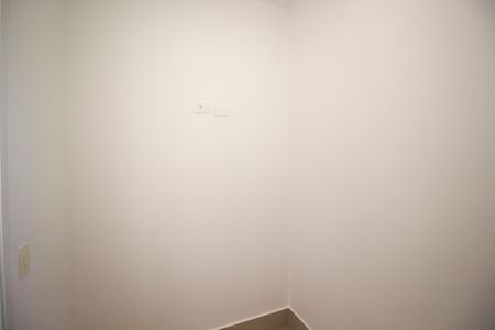 Apartamento à venda com 126m², 2 quartos e 2 vagas Apartamento à venda com 126m², 2 quartos e 2 vagasQuarto de Serviço