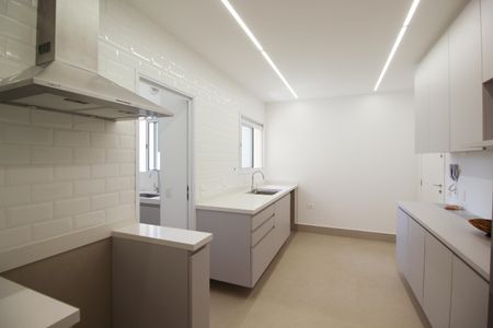 Apartamento à venda com 126m², 2 quartos e 2 vagas Apartamento à venda com 126m², 2 quartos e 2 vagasCozinha