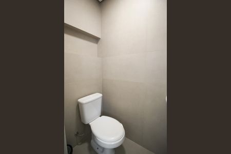 Apartamento à venda com 126m², 2 quartos e 2 vagas Apartamento à venda com 126m², 2 quartos e 2 vagasBanheiro de serviço